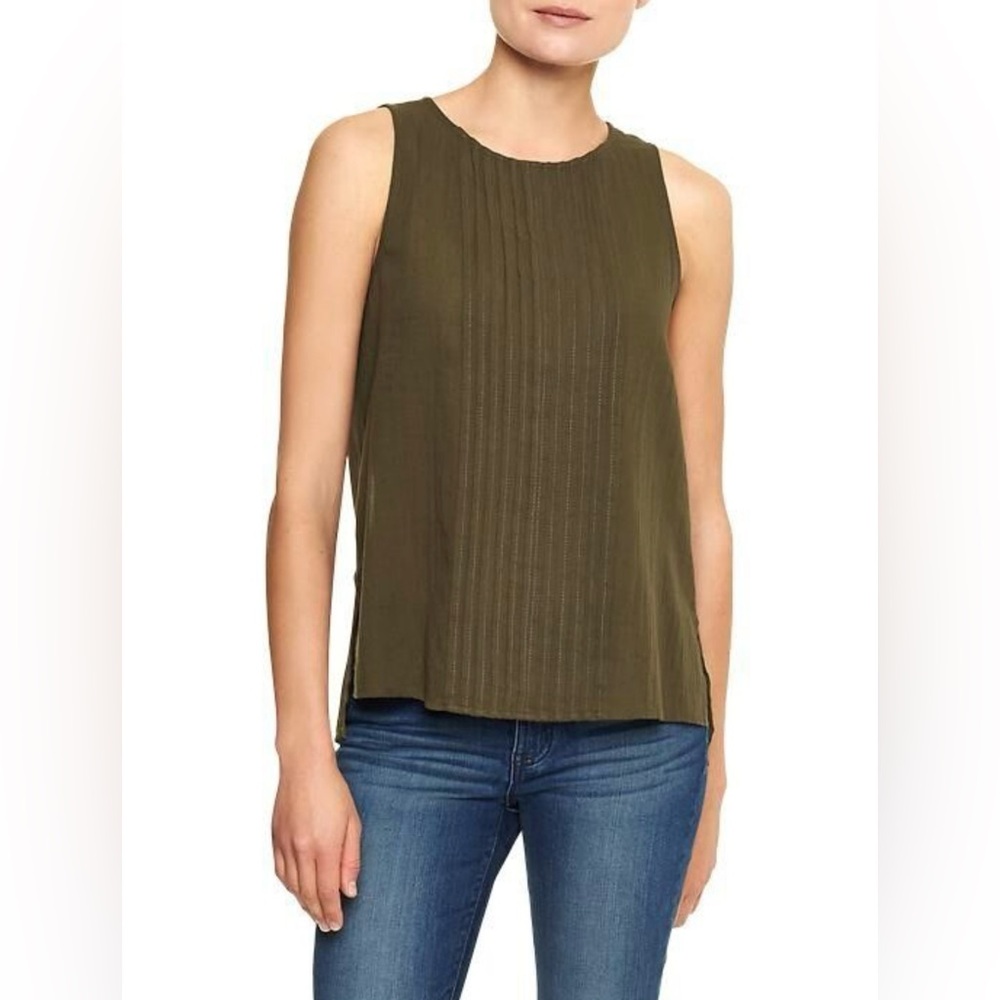 GAP Sleeveless Blouse - Semi-Sheer Back - olive green - pleating